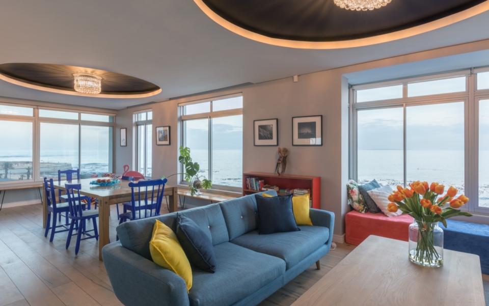 Luxury Vacation Rental Holiday Apartment Cape Town Mouille Point Villa Marina 24 Featured01
