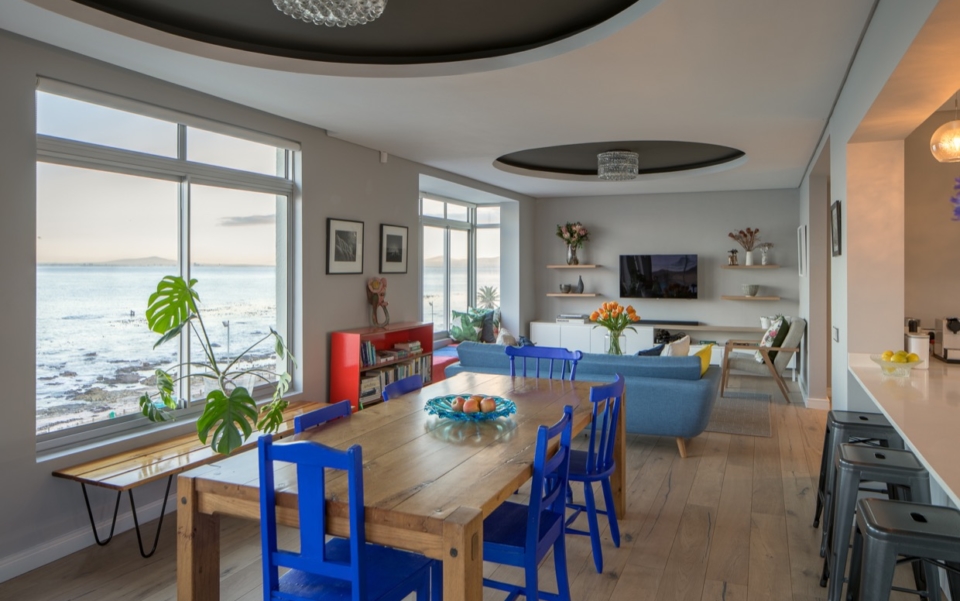 Luxury Vacation Rental Holiday Apartment Cape Town Mouille Point Villa Marina 24 Featured02