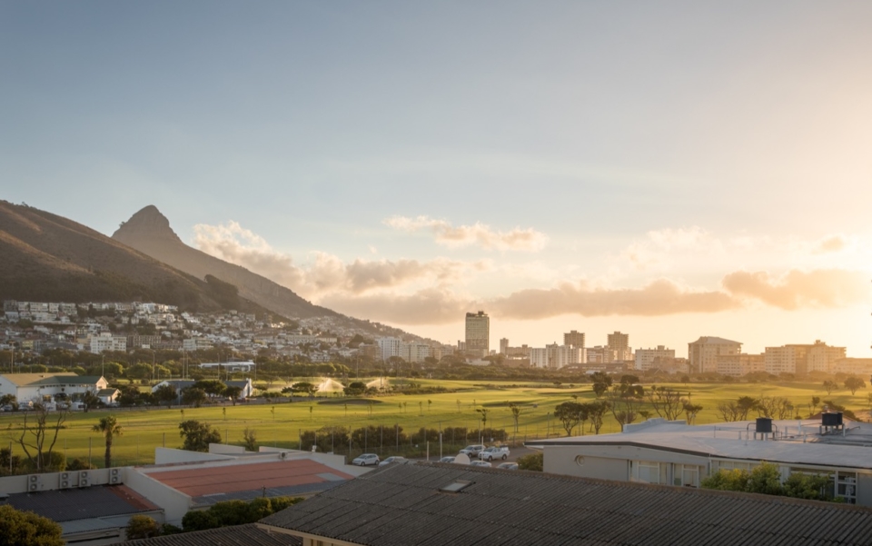 Luxury Vacation Rental Holiday Apartment Cape Town Mouille Point Villa Marina 24 Outdoor01
