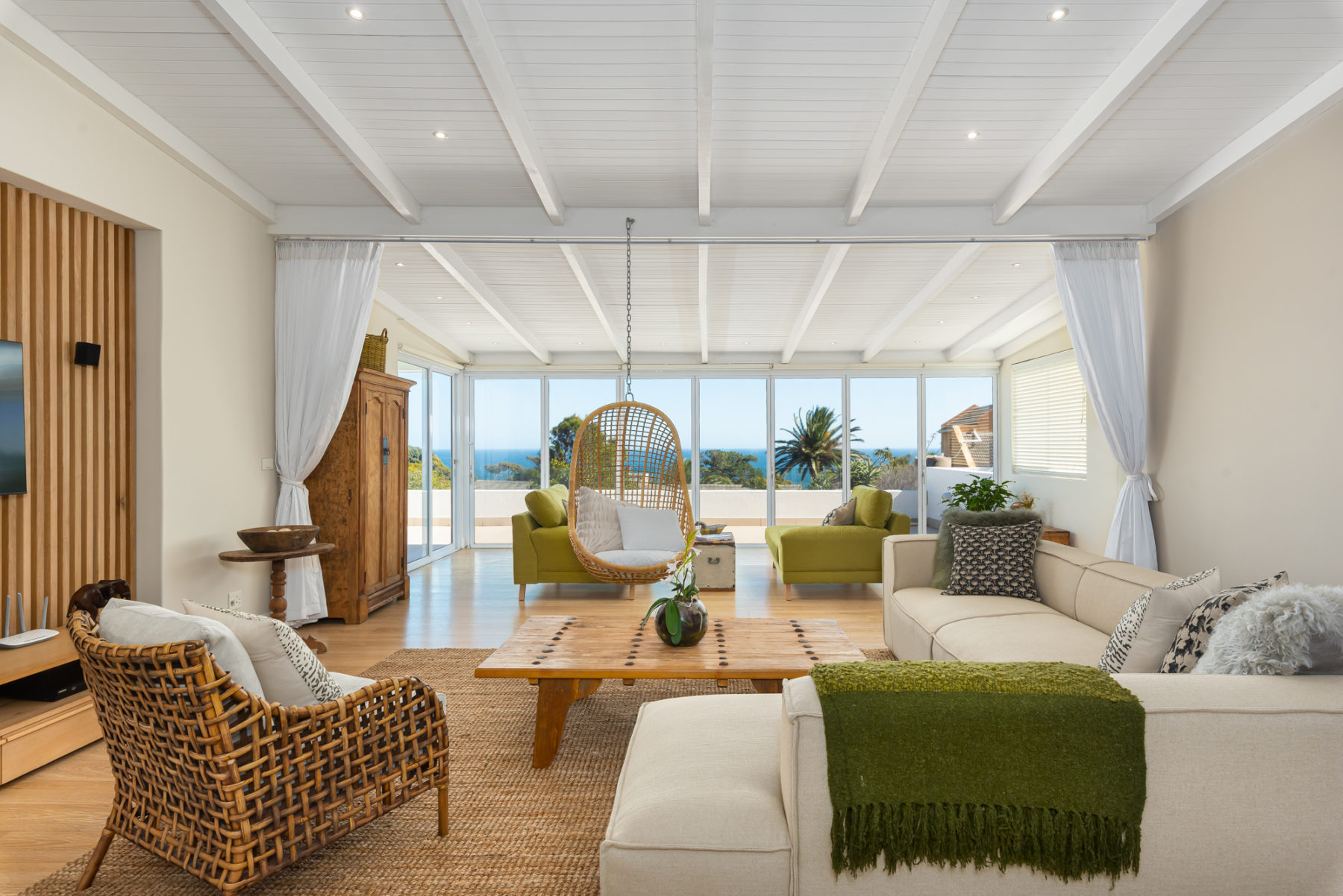 15 Ottawa living room