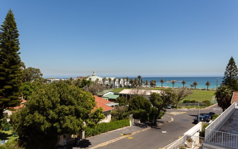 Luxury Villa Rental Cape Town Camps Bay View Cloud House