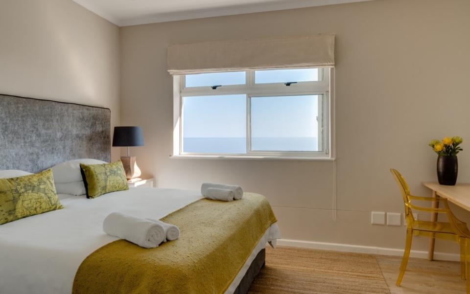 Luxury Cape Town Camps Bay Villa 15woodford Bedroom3