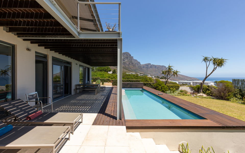 Luxury Villa Rental Cape Town Camps Bay Hely Horizon Lower Level Pool Patio