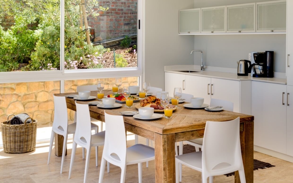 Luxury Villa Vacation Rentals Self Catering Accommodation Cape Town Camps Bay Ottawa Outdoor04
