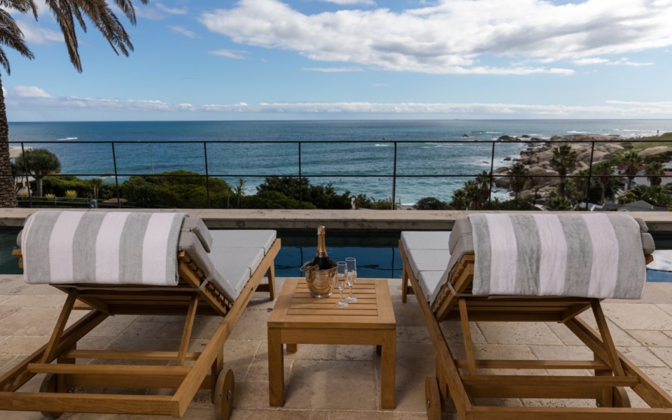 Luxury Cape Town Camps Bay Villa Pavillion Pool 4