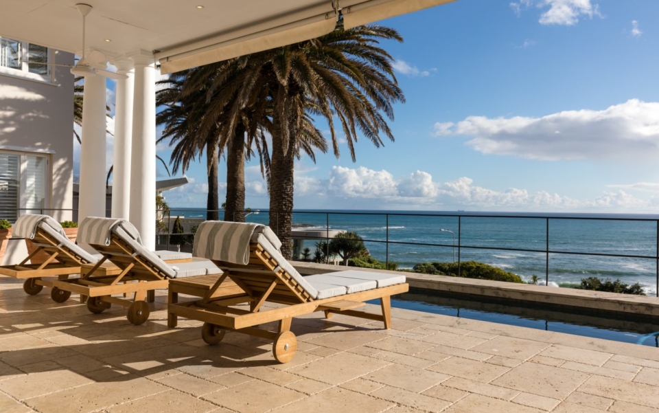 Luxury Cape Town Camps Bay Villa Pavillion Pool 1