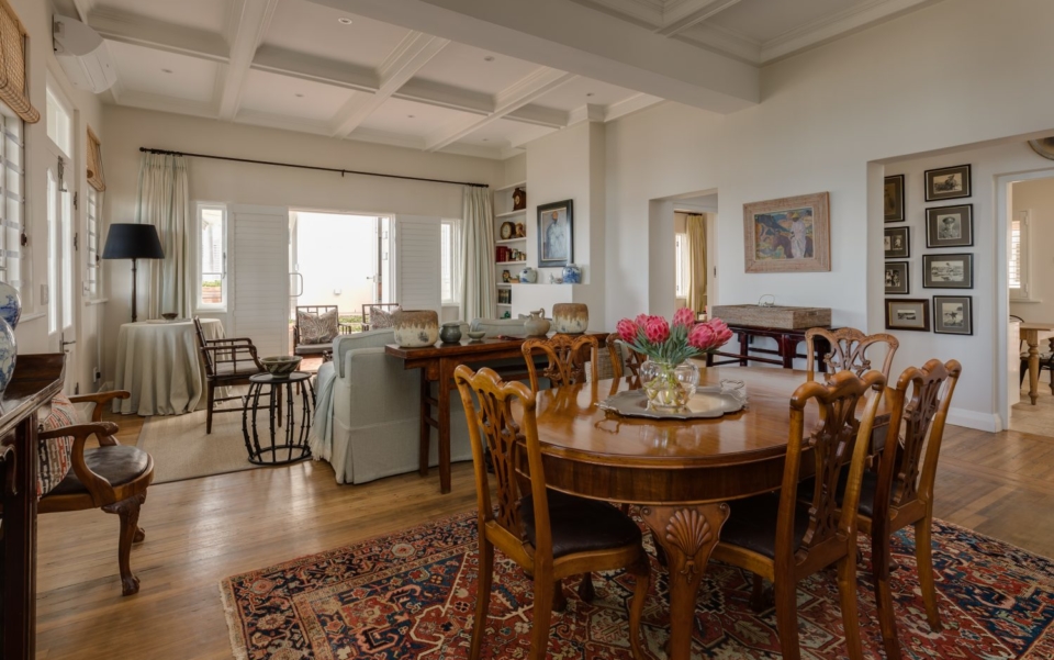 Luxury Cape Town Camps Bay Villa Dining Area 2