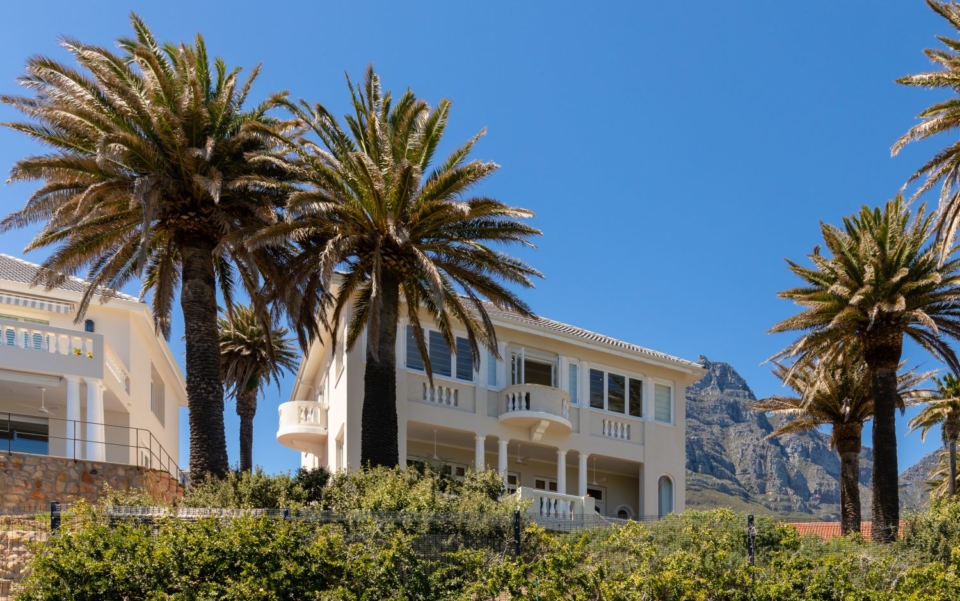 Luxury Cape Town Camps Bay Villa Main View