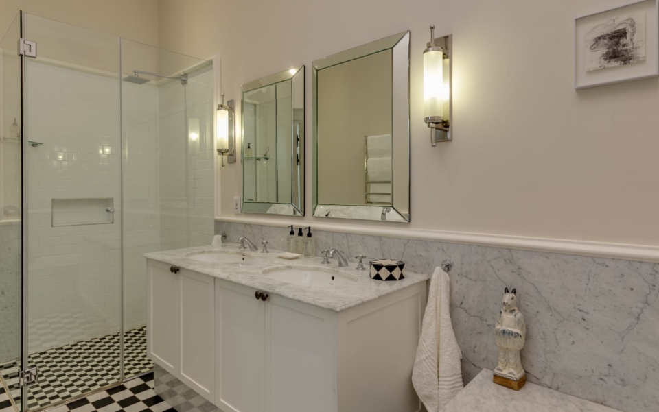 Luxury Villa Rental Cape Town Camps Bay Linda Vista Bathroom 3
