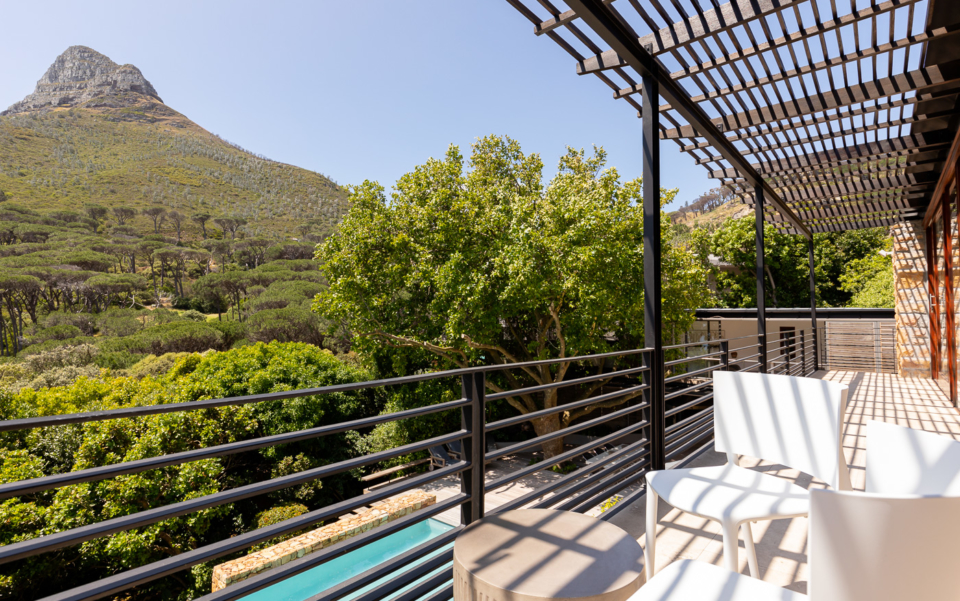 Luxury Cape Town Camps Bay Holiday Villa Le Thallo Lions Head Balcony