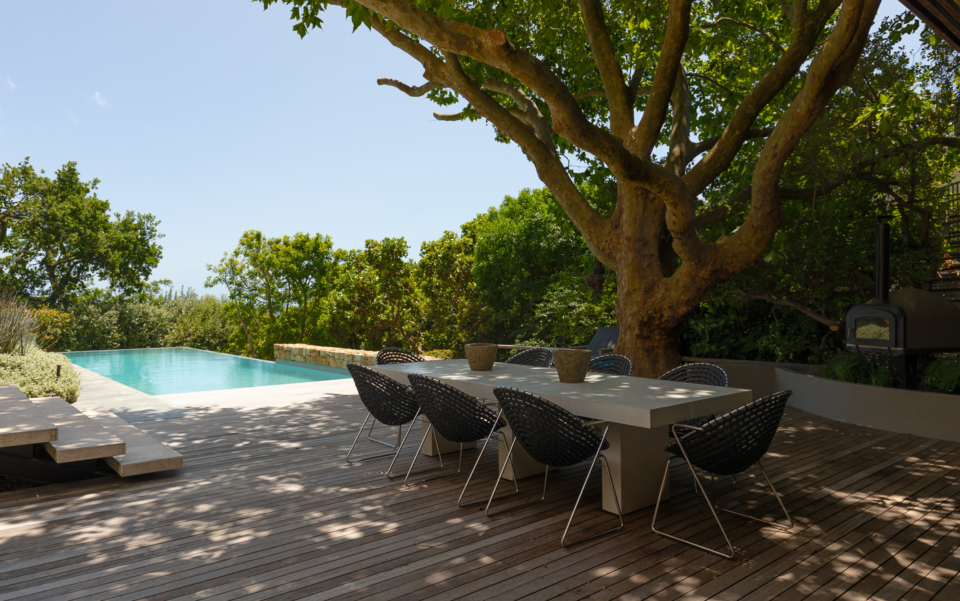 Luxury Cape Town Camps Bay Holiday Villa Le Thallo Pool Dining