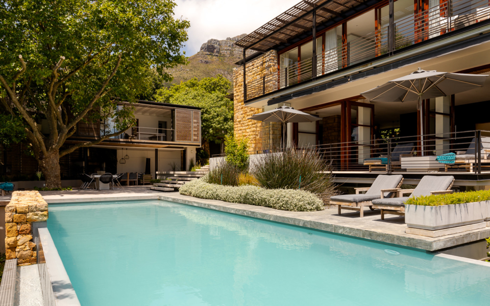 Luxury Cape Town Camps Bay Holiday Villa Le Thallo Pool House View