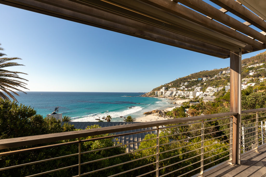 feature02-villa-rental-cape-town-camps-bay-cloud-house