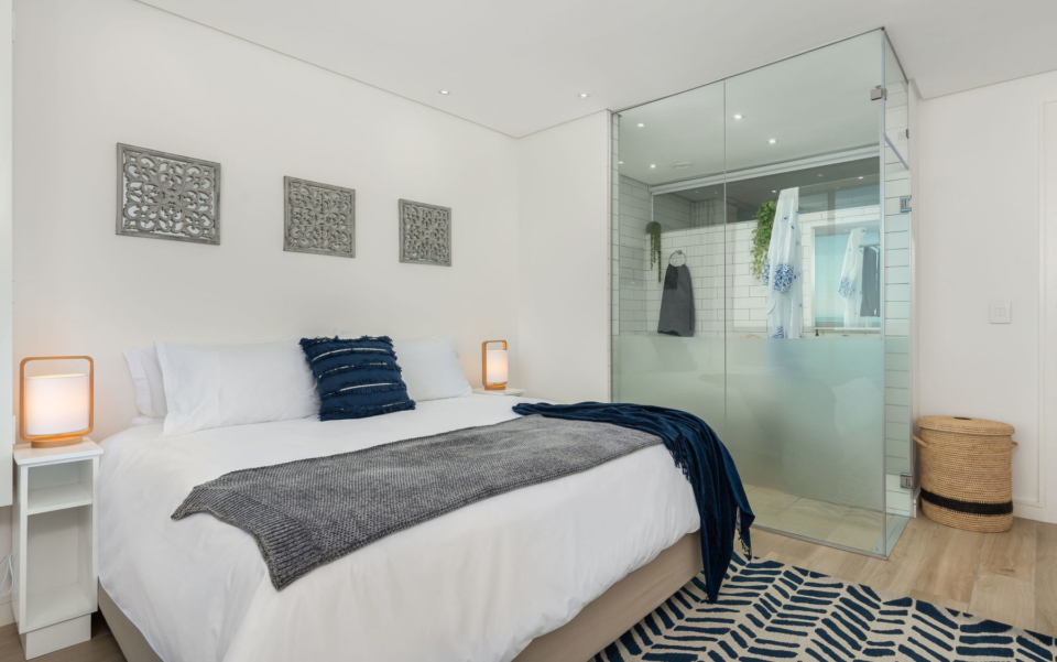 Bantry Bay Accommodation 104 Seacliff