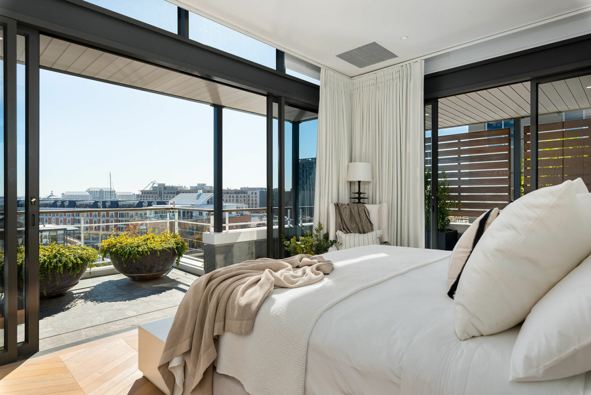 V&a Waterfront Accommodation 601 Dovenby